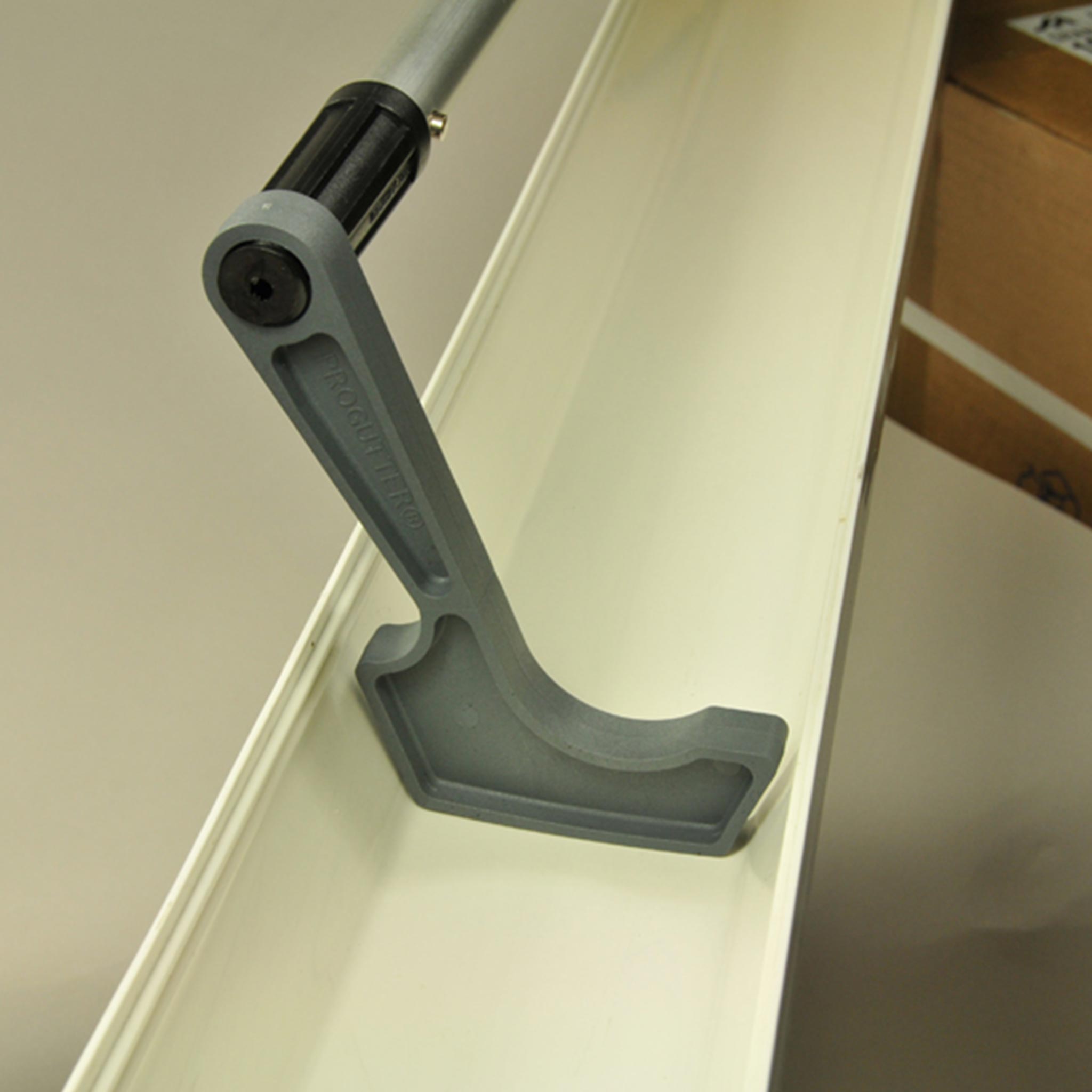 ProGutter Clearing Set: Tools for Gutter Cleaning