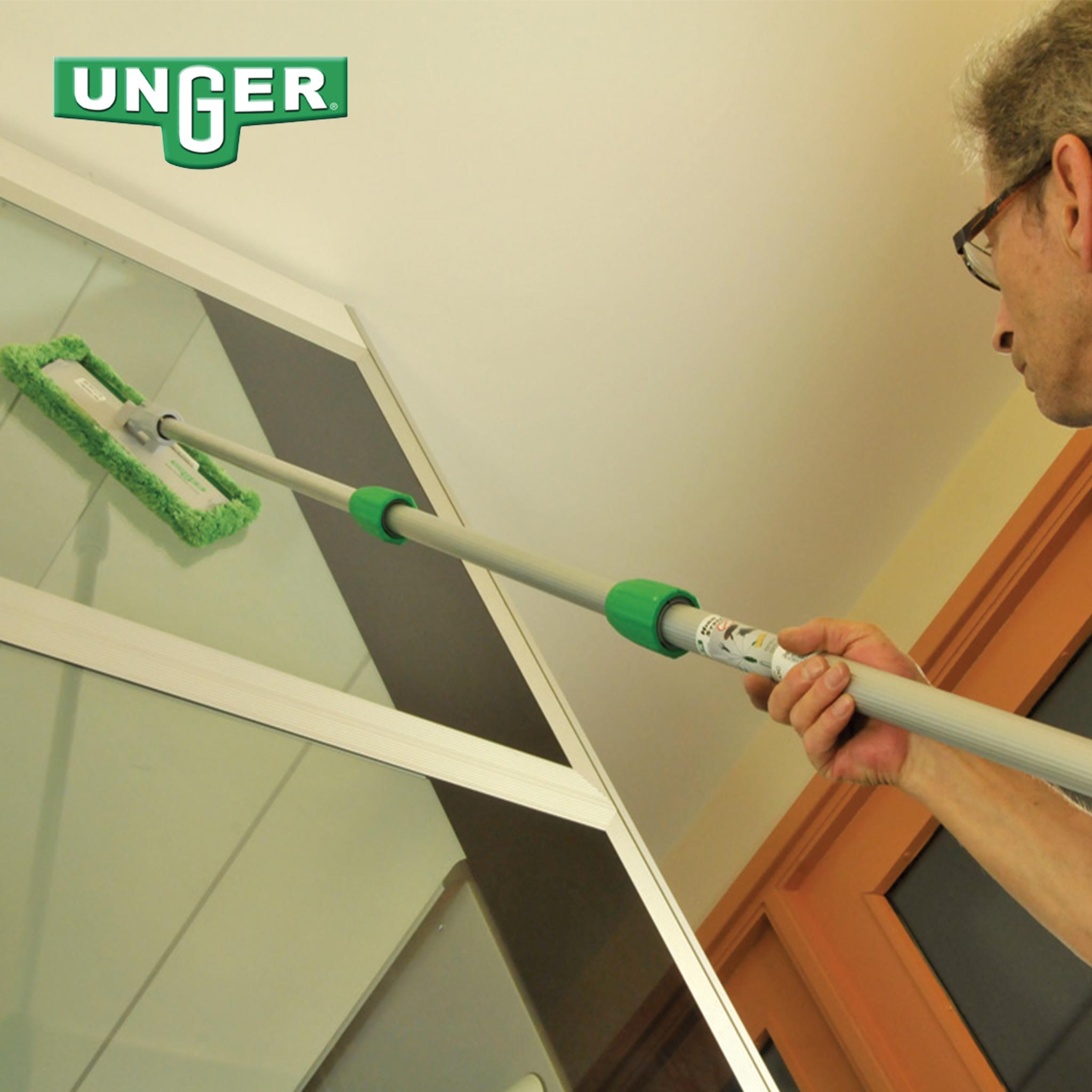 Unger Free Range Interior Glass Cleaning Kit